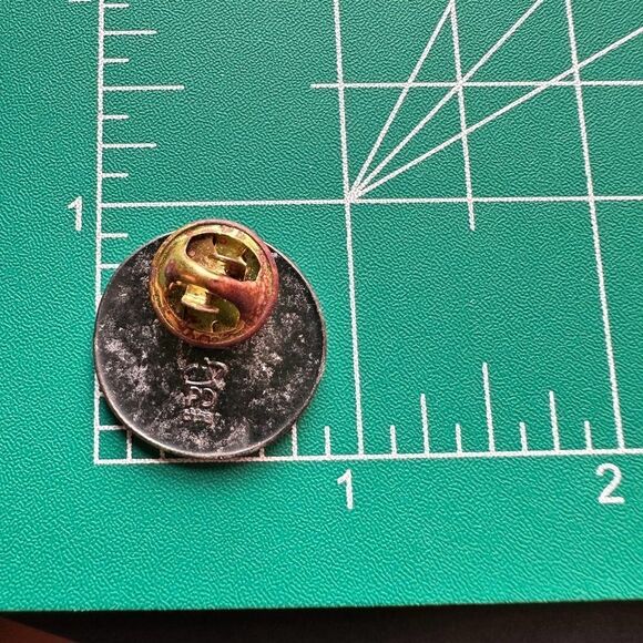 Dr. Arnold O. Beckmon Pin Educator Entrepreneur Philanthropist - Picture 3 of 3